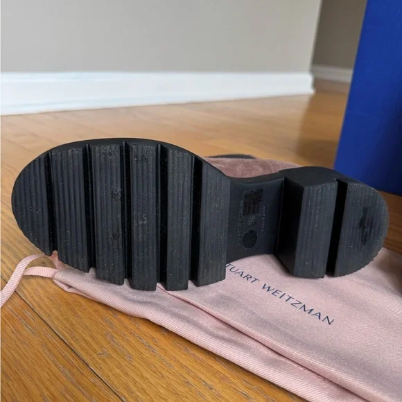Stuart Weitzman Soho Chelsea Bootie - Picture 4 of 10